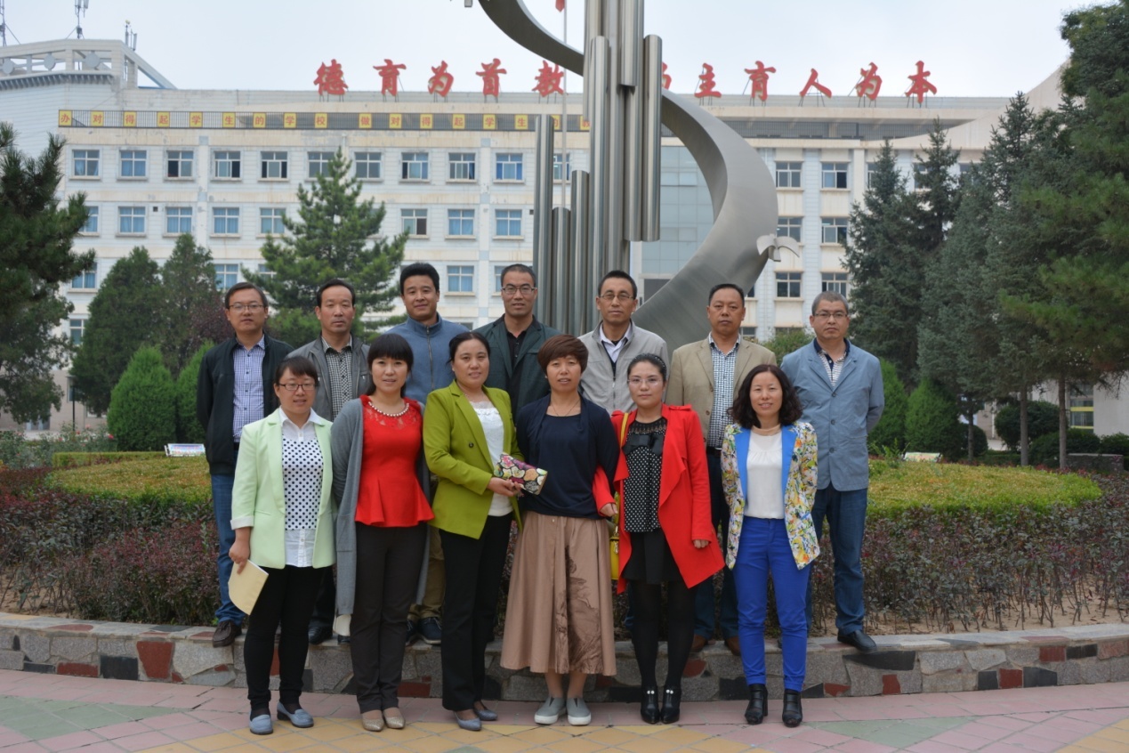 政治组.jpg
